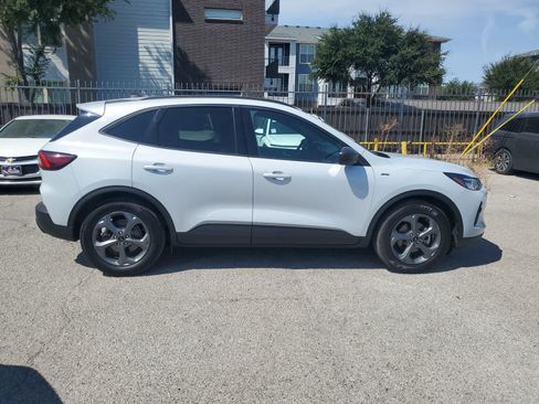 Used 2025 Ford Escape ST-Line FWD image 7