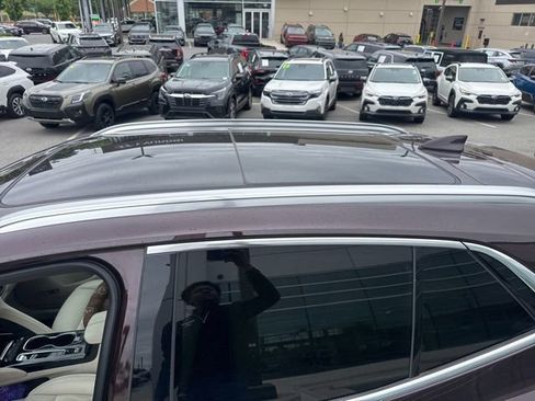 Used 2023 Buick Envision Avenir FWD image 6