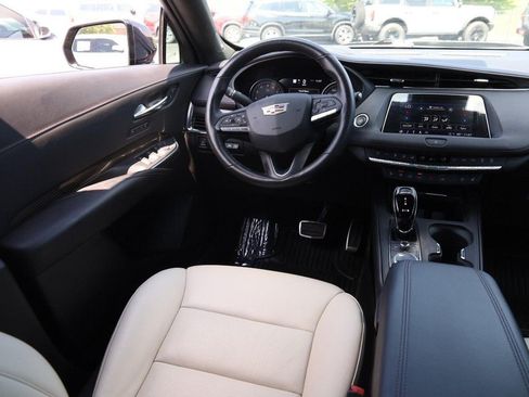 Used 2023 Cadillac XT4 Sport FWD image 24
