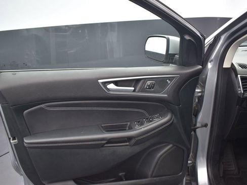 Used 2024 Ford Edge Titanium image 8