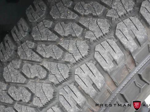 Used 2021 Nissan Frontier PRO-4X w/ Pro-4x Utility Package image 15