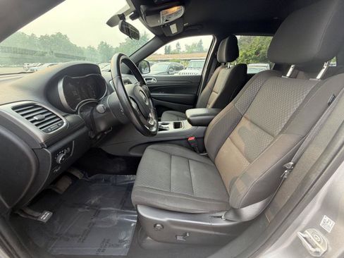 Used 2020 Jeep Grand Cherokee Laredo w/ Security & Convenience Group AWD/4WD image 10
