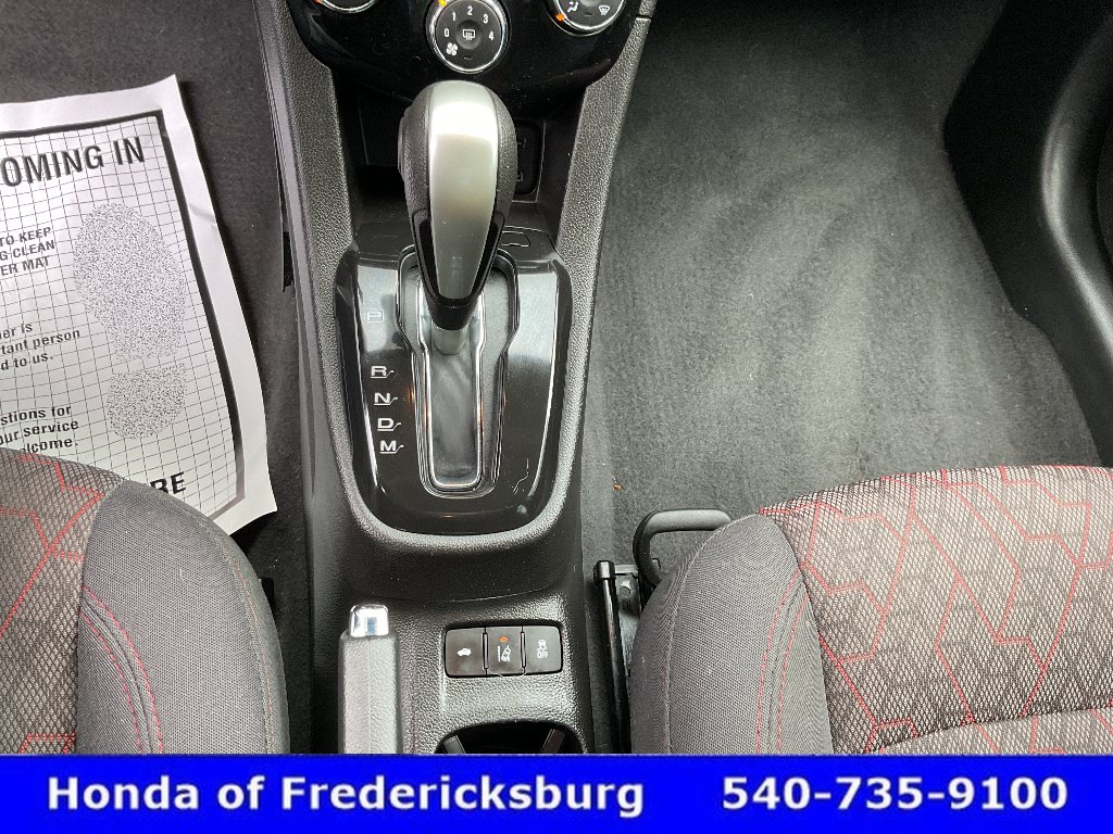 Used 2020 Chevrolet Sonic LT w/ Convenience Package FWD image 33