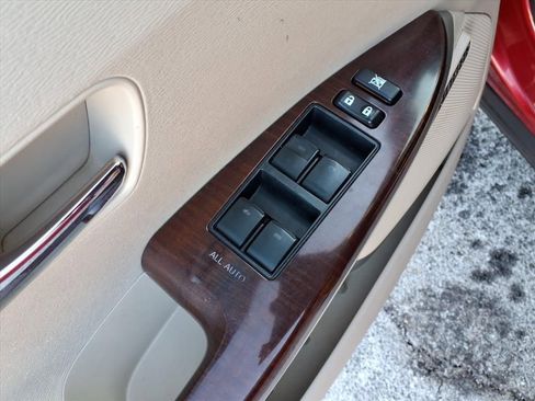 Used 2012 Toyota Venza AWD image 15