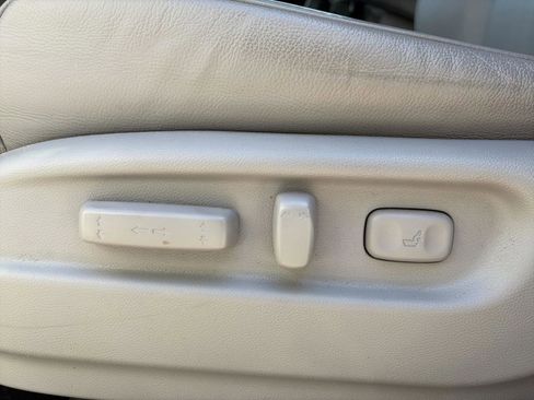 Certified 2017 Honda Pilot Touring image 14