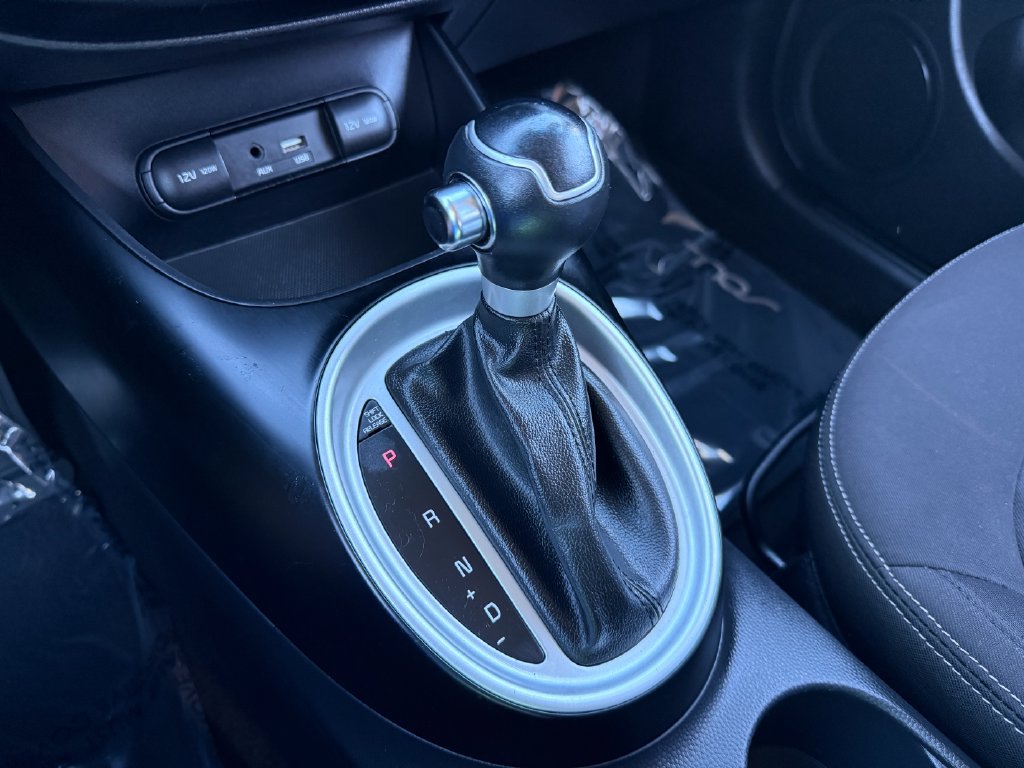 Used 2016 Kia Soul FWD image 28