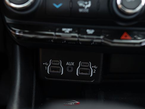 Used 2022 Dodge Durango R/T w/ Blacktop Package AWD/4WD image 37