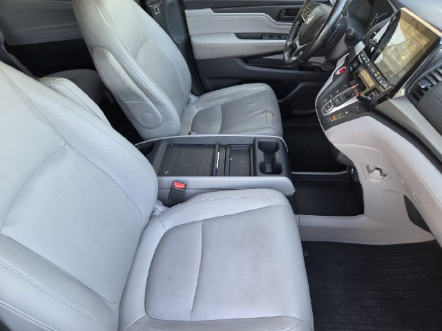 Used 2018 Honda Odyssey Touring image 17
