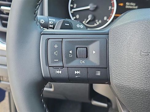 New 2026 Nissan Rogue SV image 12