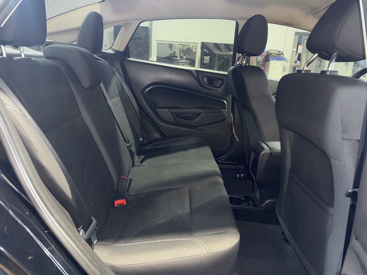 Used 2019 Ford Fiesta SE FWD image 24