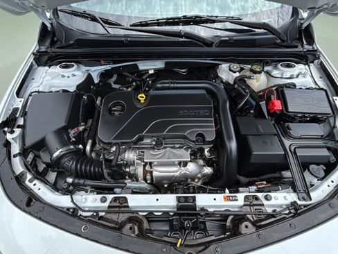 Used 2023 Chevrolet Malibu LS FWD image 32