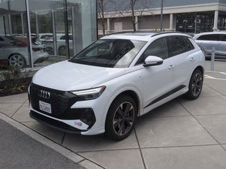 Used 2024 Audi Q4 e-tron Premium video 1