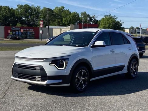 New 2025 Kia Niro LX FWD image 5
