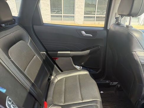 Used 2022 Ford Escape SEL AWD/4WD image 11