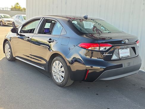 Used 2023 Toyota Corolla LE image 5