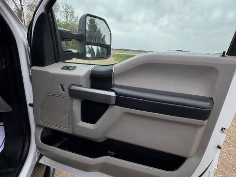Used 2017 Ford F350 XLT w/ XLT Value Package AWD/4WD image 50