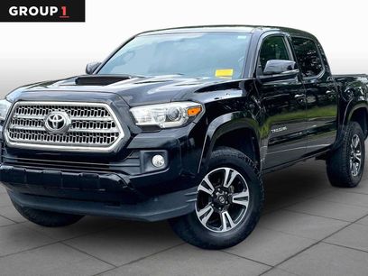 Used 2017 Toyota Tacoma TRD Sport w/ Tow Package