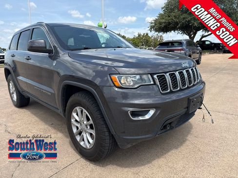 Used 2021 Jeep Grand Cherokee Laredo AWD/4WD image 1