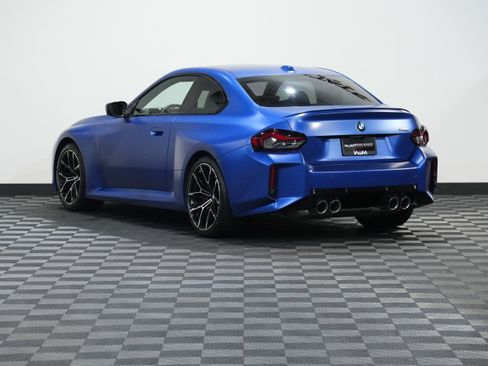 Used 2024 BMW M2 w/ Lighting Package image 8