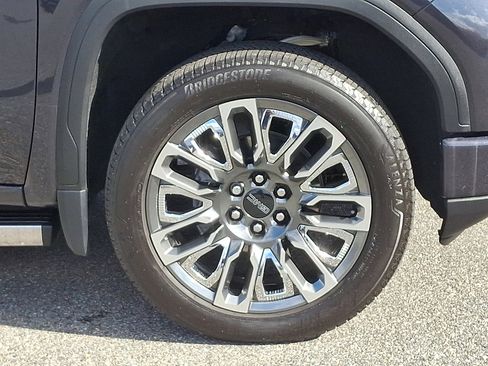 Certified 2024 GMC Sierra 1500 Denali Ultimate image 8