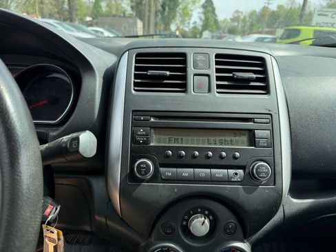 Used 2014 Nissan Versa Note SV FWD image 13