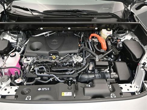 New 2025 Toyota RAV4 XLE image 17