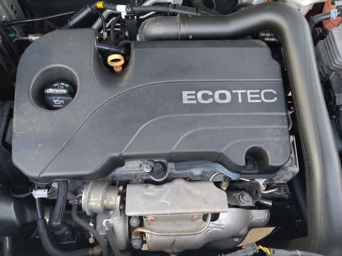 Used 2019 Chevrolet Equinox LT image 30