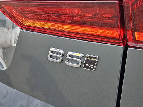 New 2026 Volvo XC60 B5 Plus w/ Protection Package Premier image 21