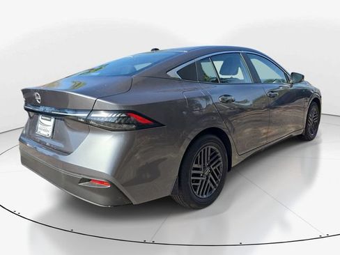 New 2026 Nissan Sentra SV w/ SV Convenience Package FWD image 11