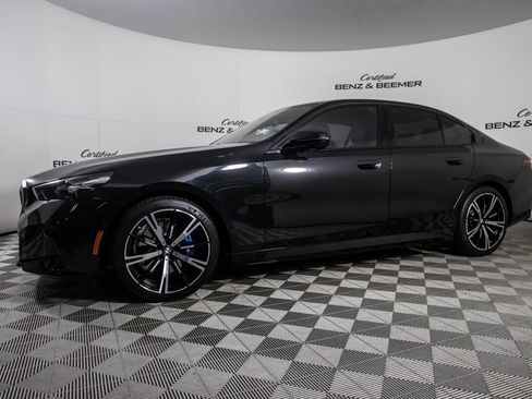 Used 2024 BMW 530i w/ M Sport Package RWD image 9