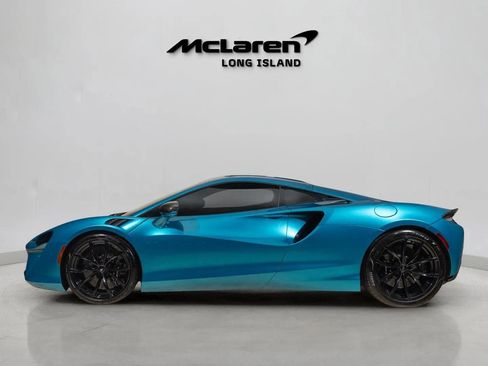 Used 2023 McLaren Artura Coupe image 8