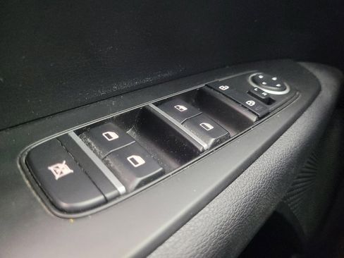 Used 2024 Kia Forte LXS FWD image 27