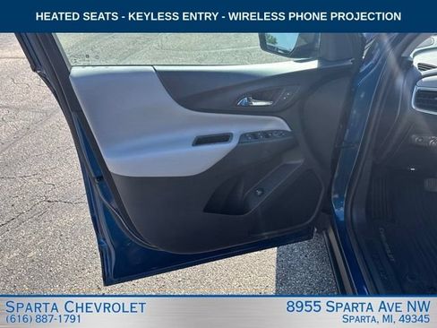 Used 2019 Chevrolet Equinox LT AWD/4WD image 11
