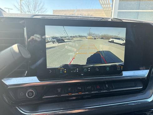 Used 2024 Chevrolet Silverado 3500 High Country w/ High Country Premium Package image 10