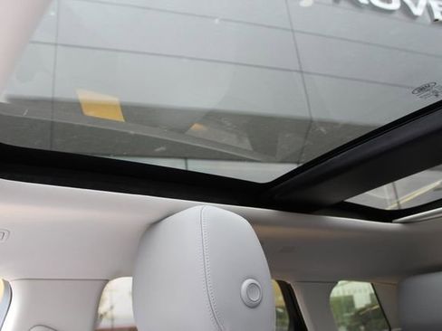 Used 2024 Land Rover Range Rover Evoque S image 23