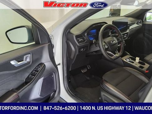 Used 2024 Ford Escape ST-Line w/ Tech Pack #1 AWD/4WD image 10