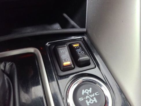 Used 2024 Mitsubishi Eclipse Cross SEL AWD/4WD image 32