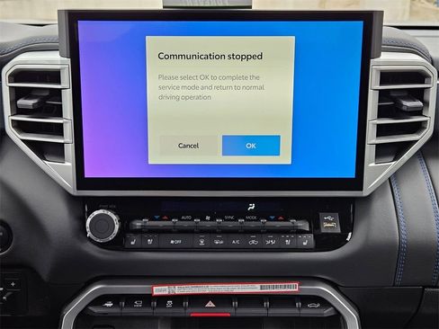 New 2025 Toyota Tundra Platinum AWD/4WD image 12