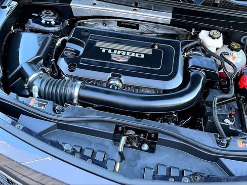 Used 2023 Cadillac XT4 Luxury w/ Cold Weather Package image 32