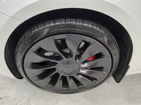 Used 2023 Tesla Model 3 Performance image 9
