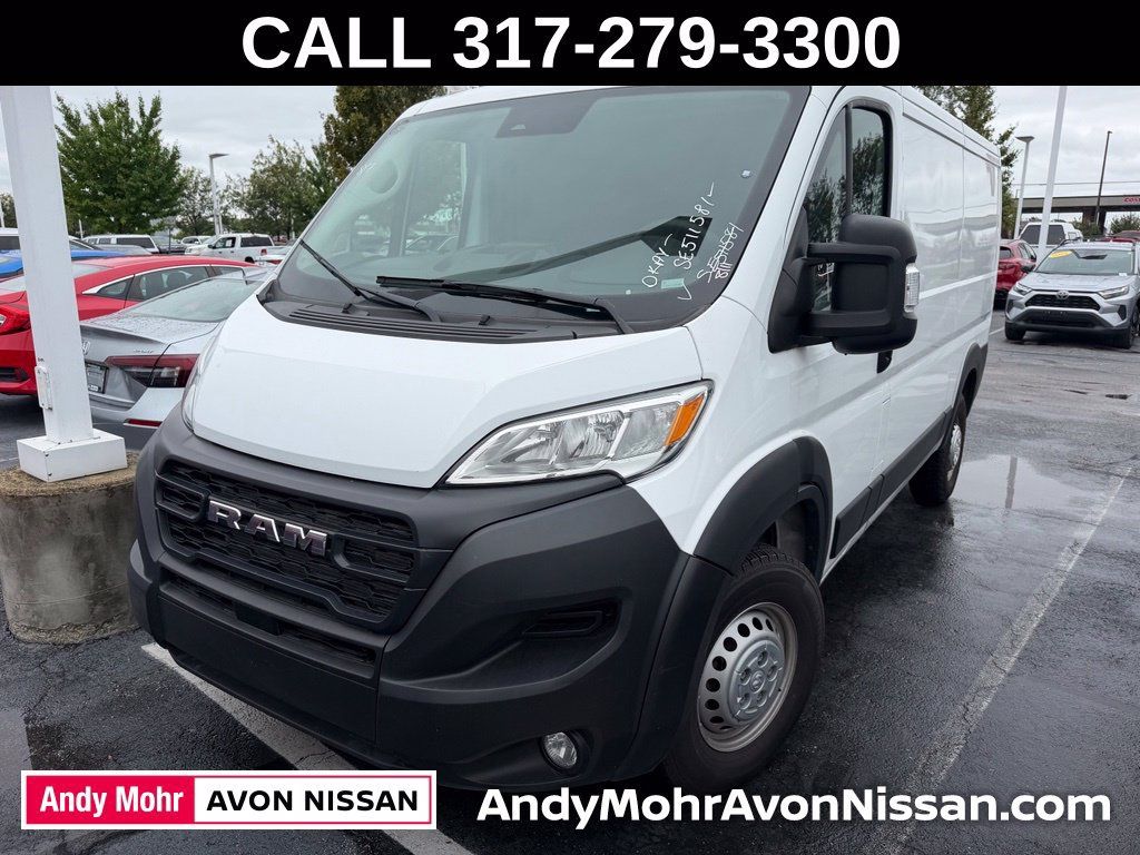 Used 2025 RAM ProMaster 2500 w/ Convenience Group FWD image 3