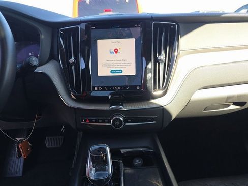 Used 2022 Volvo XC60 B6 Inscription w/ Advanced Package image 6