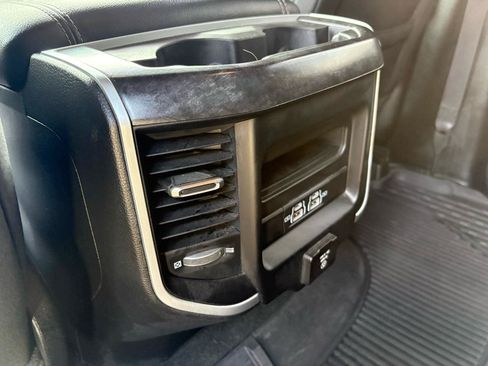 Used 2022 RAM 1500 Big Horn w/ Night Edition AWD/4WD image 40