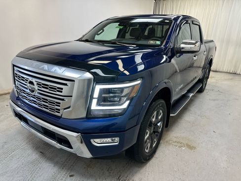 Certified 2024 Nissan Titan Platinum Reserve w/ Moonroof Package AWD/4WD image 10