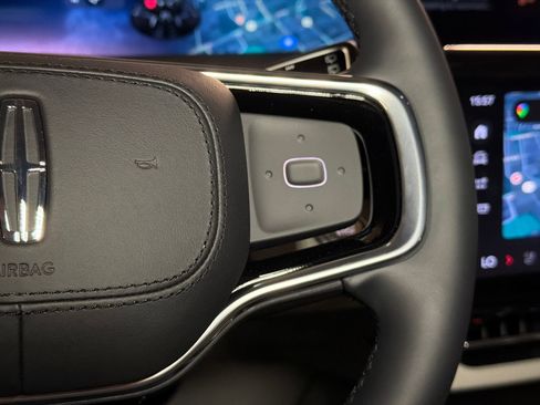 New 2026 Lincoln Nautilus Reserve AWD/4WD image 19