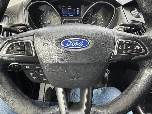 Used 2017 Ford Focus SE image 13