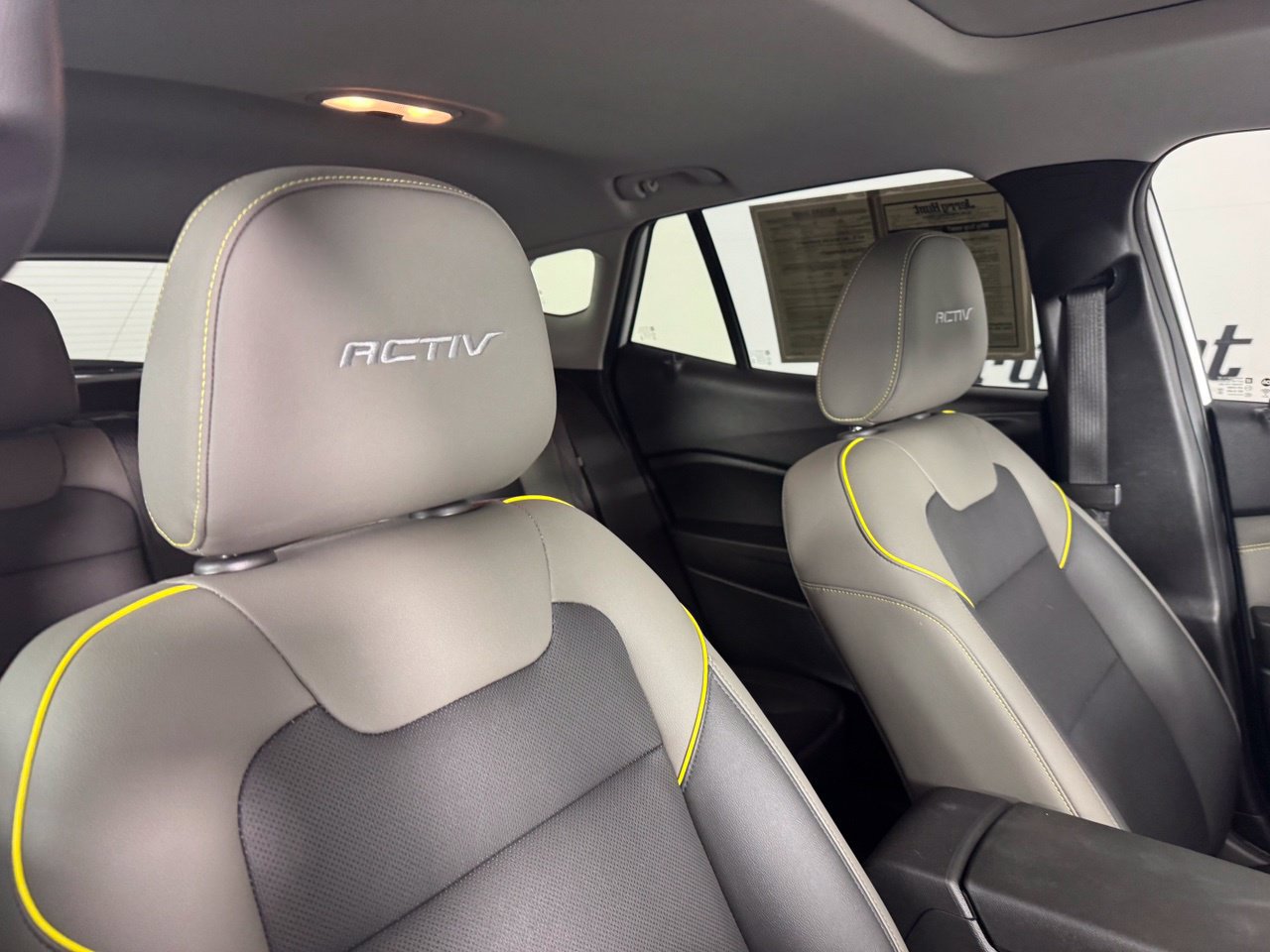 Used 2024 Chevrolet Trax ACTIV w/ Sunroof Package FWD image 34