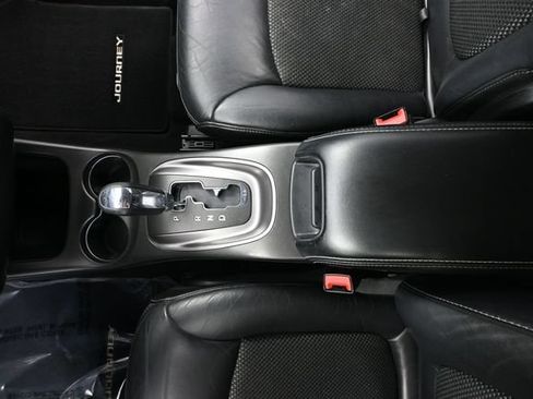 Used 2017 Dodge Journey Crossroad AWD/4WD image 31