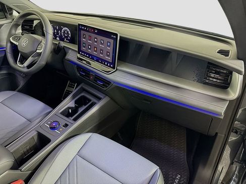 New 2026 Volkswagen Tiguan SE R-Line image 30