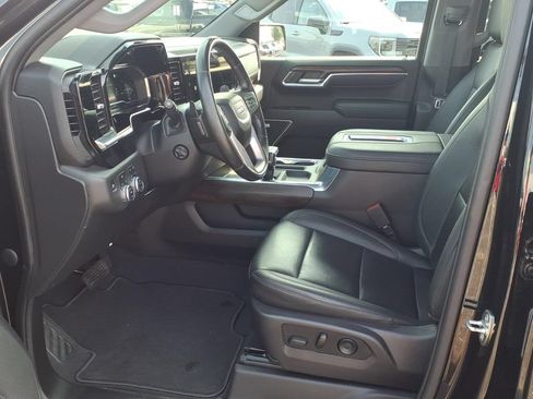 Used 2022 GMC Sierra 1500 SLT w/ SLT Premium Plus Package AWD/4WD image 14